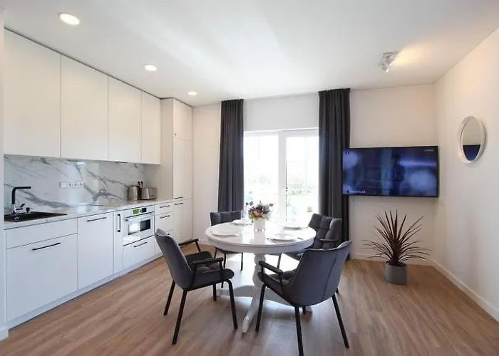 וילה Kataleja Jusu Komfortiskam Poilsiui Prie Juros! פלאנגה